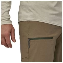 Pantalon D’escalade Patagonia M's Venga Rock Pants Sage Khaki -Summit Gear Boutique 3d52f58381641a896c2461df753e41c067e7ef72 E22PATATEB2357219 902